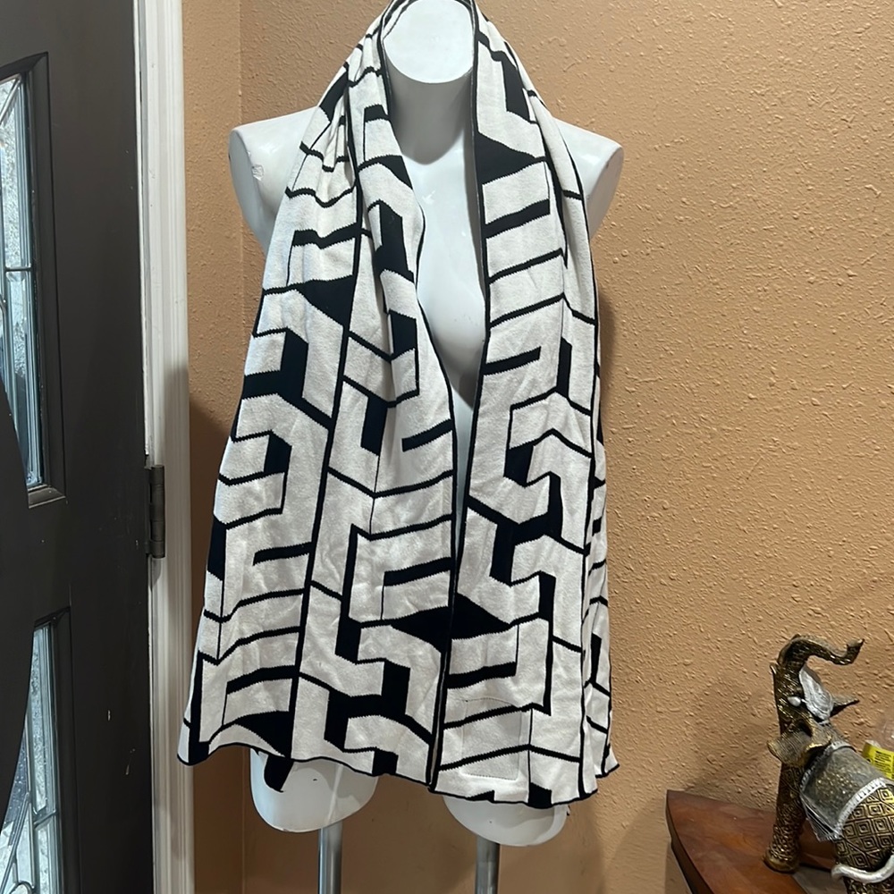 Stylus Creative Two Sided Scarf